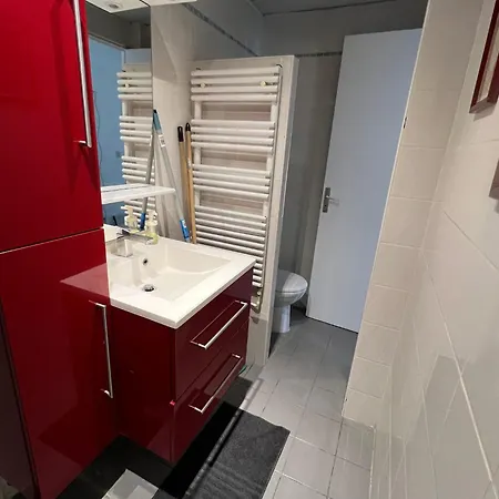 Joli A Montreuil, Proche Des Nouvelles Stations De Metro *